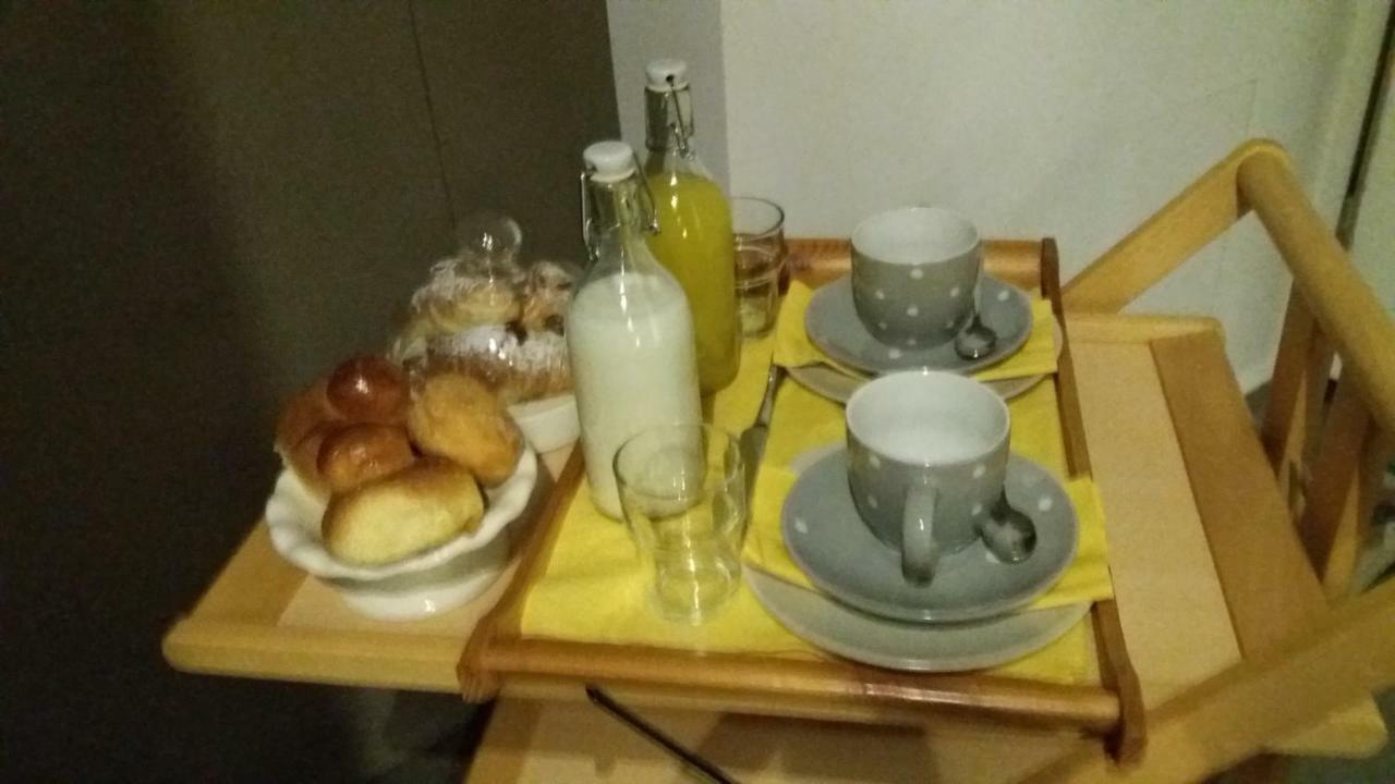B&B Montecalvario 41 Napels Buitenkant foto